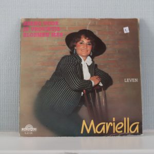 Mariella, Breng voor je vrouwtje bloemen mee